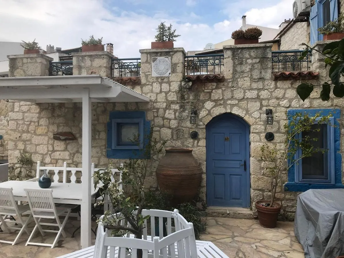 بيت ريفي Cozy Room In A Boutique Hotel Near Popular Attractions Of Cesme ألاتشاتي